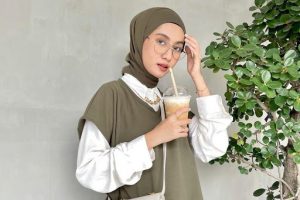 Vest Korea tren hijab fashion yang bisa kamu coba